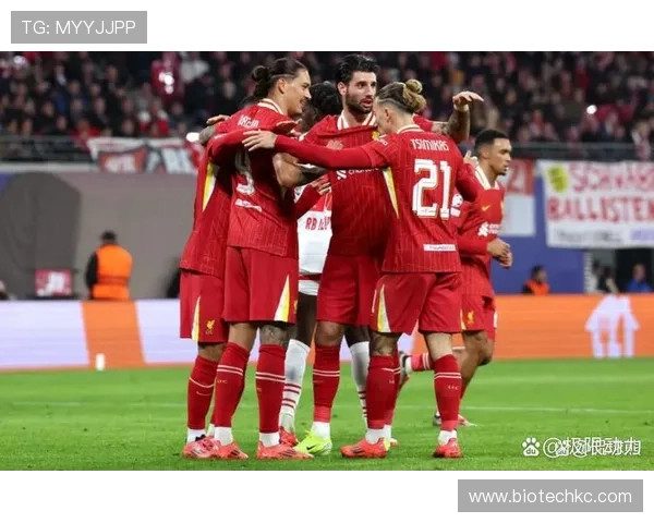 利物浦强势击败阿斯顿维拉重返英超榜首展现冠军级统治力