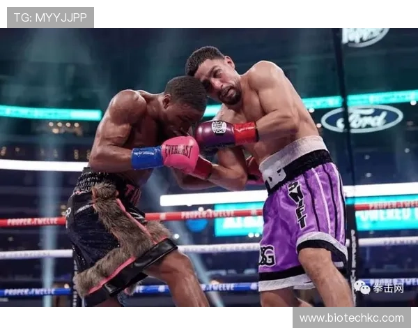 女子超次中量级三大金腰带争霸斯宾塞激战马耶尔巅峰对决震撼上演 女子超次中量级三大金腰带争霸斯宾塞激战马耶尔巅峰对决震撼上演